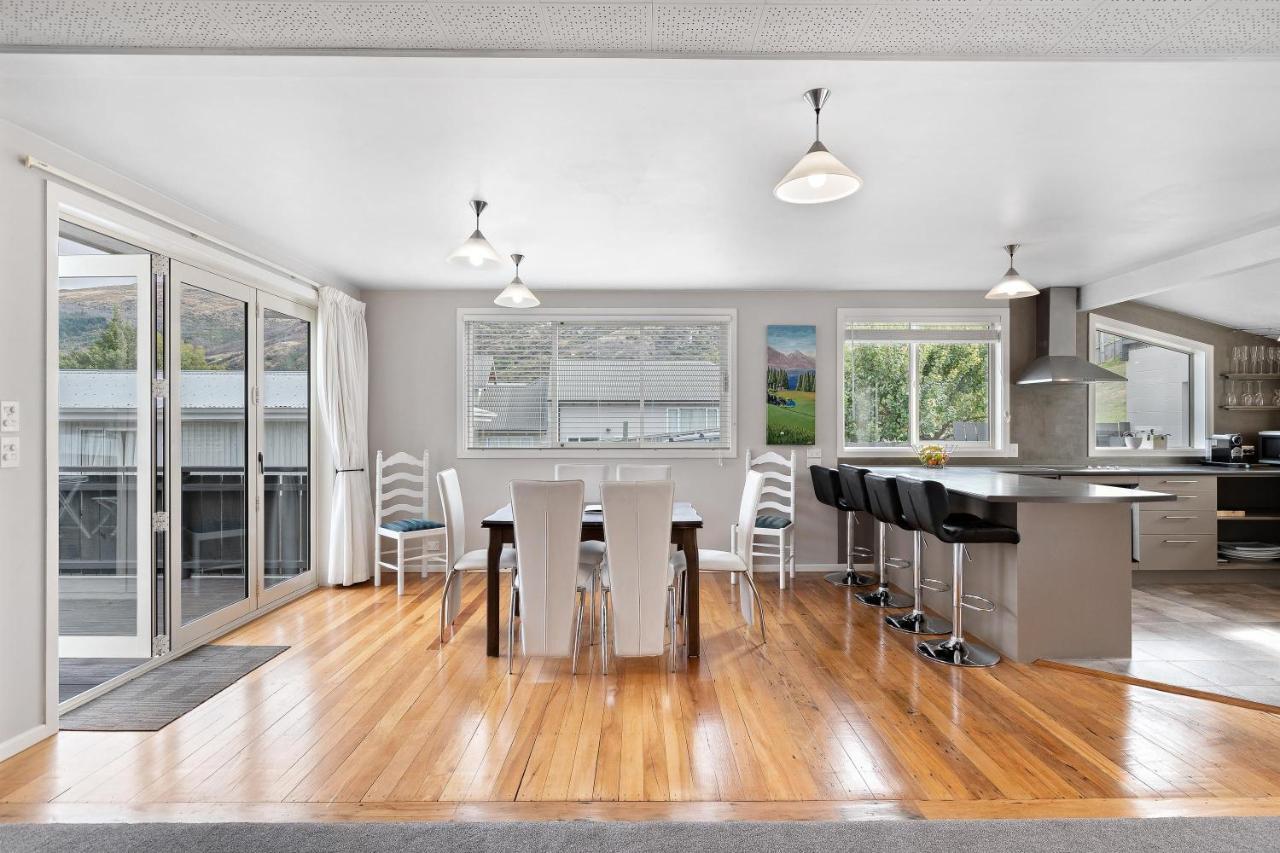 Lake And Mountain View Living ควีนส์ทาวน์ ภายนอก รูปภาพ